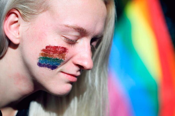 Los signos en la comunidad LGBTTTI: Gitana Perla te dice todo sobre ellos